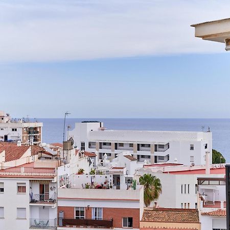 1 Bed Apartment With Sea View Нерха Екстериор снимка