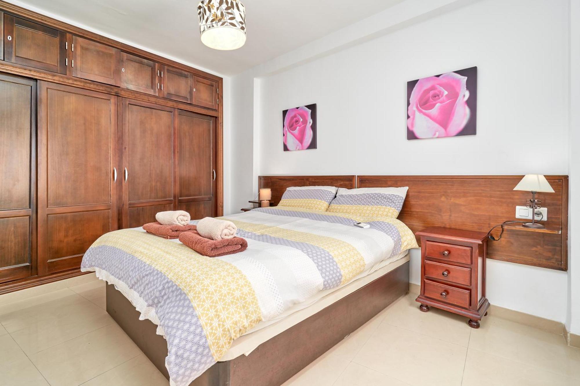 1 Bed Apartment With Sea View Нерха Екстериор снимка