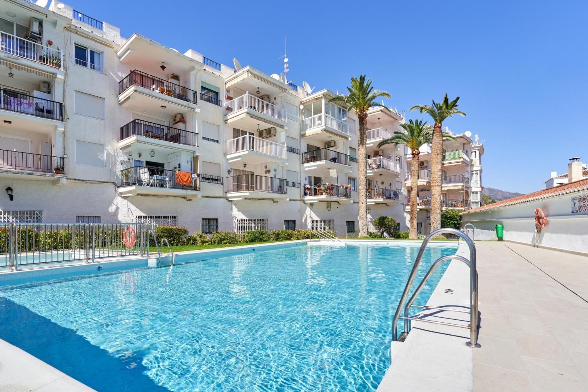 1 Bed Apartment With Sea View Нерха Екстериор снимка